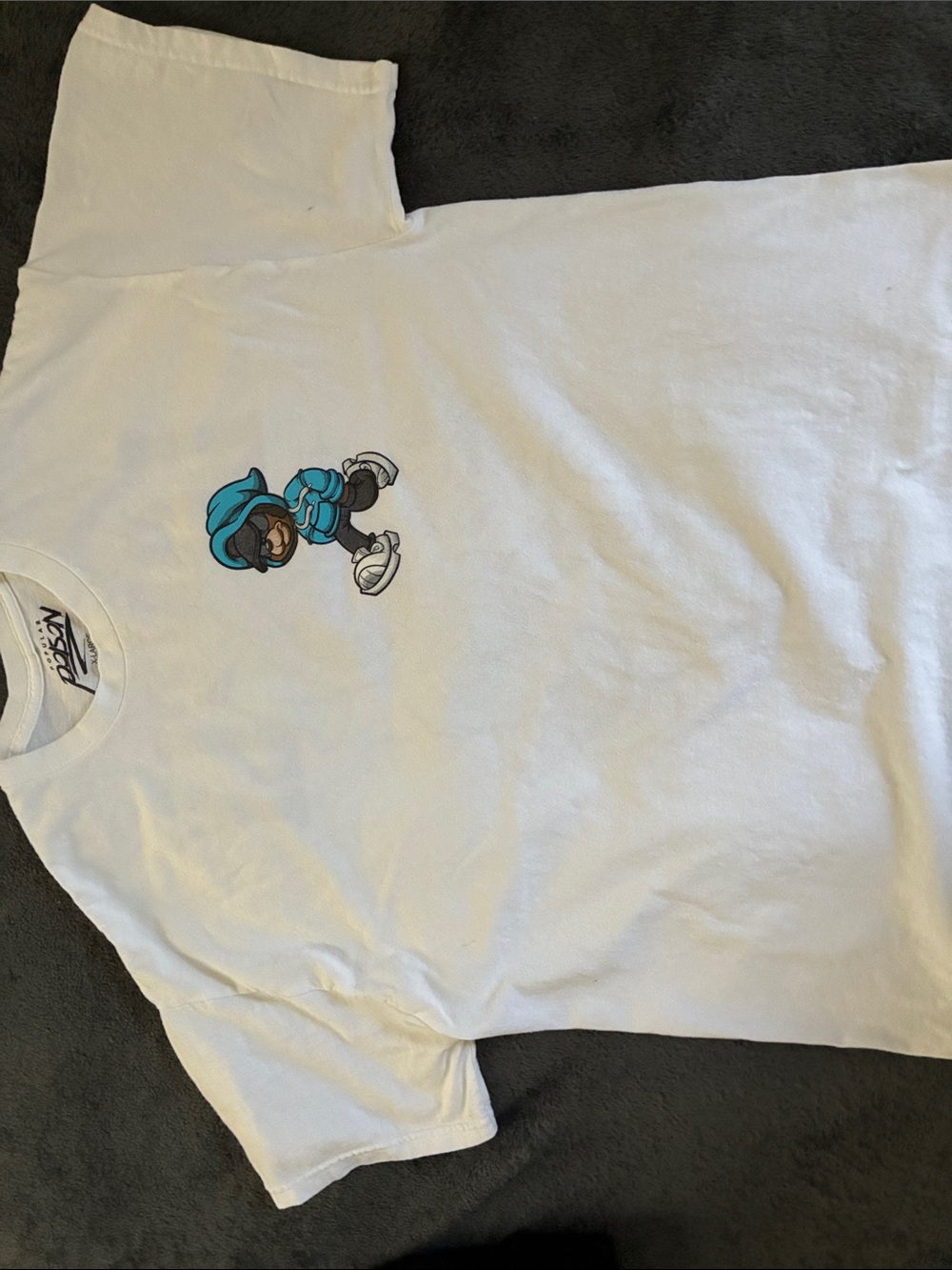 Lonely World Tee XL